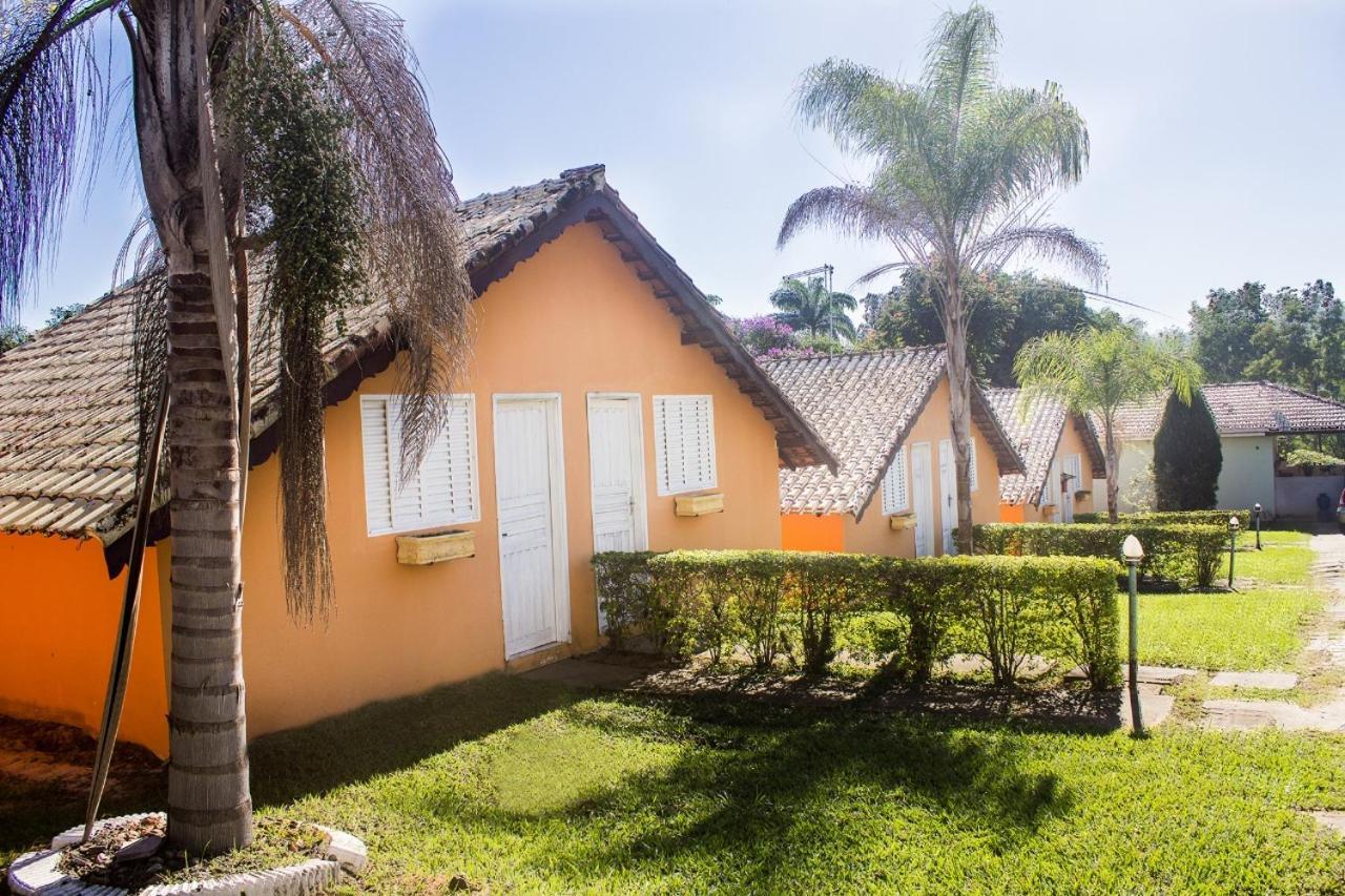 Chalés Dois Amores Hotel Águas de São Pedro Exterior foto